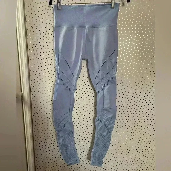 ALO Yoga Sky Blue Textured High-Waist Leggings - Picture 2 of 9